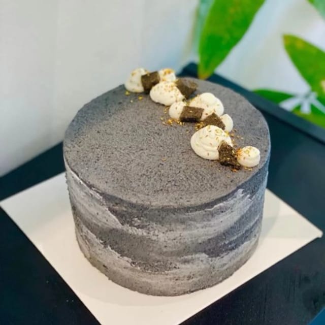 6 Inch Black Sesame (Pre-Order).
